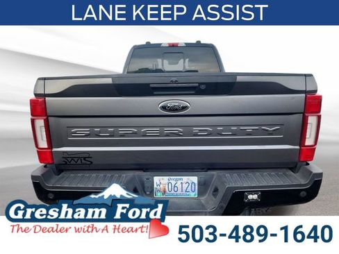 Used 2022 Ford F250 Lariat w/ Black Appearance Package image 5