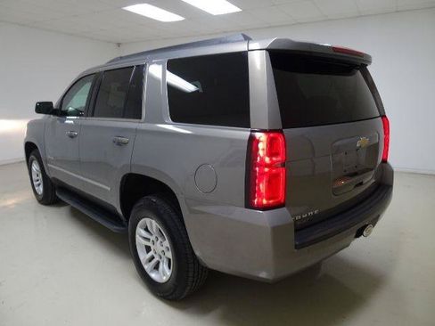 Used 2017 Chevrolet Tahoe LS RWD image 4