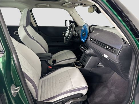 Certified 2025 MINI Cooper S image 27