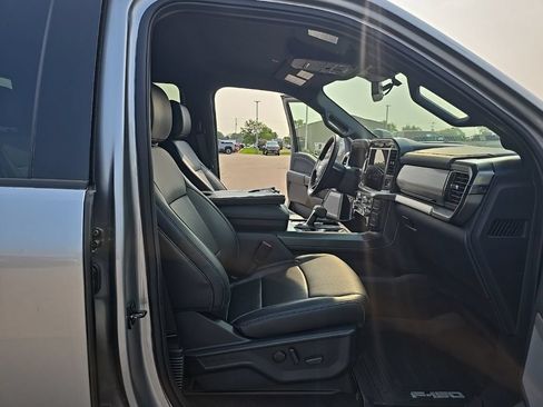 Used 2025 Ford F150 Lariat AWD/4WD image 17