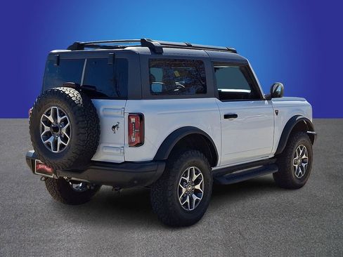 Used 2025 Ford Bronco Badlands image 4
