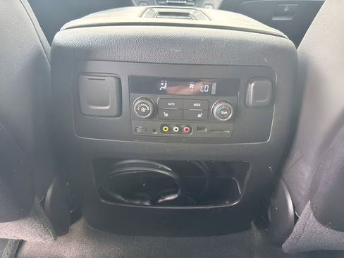 Used 2016 Chevrolet Suburban LTZ AWD/4WD image 15