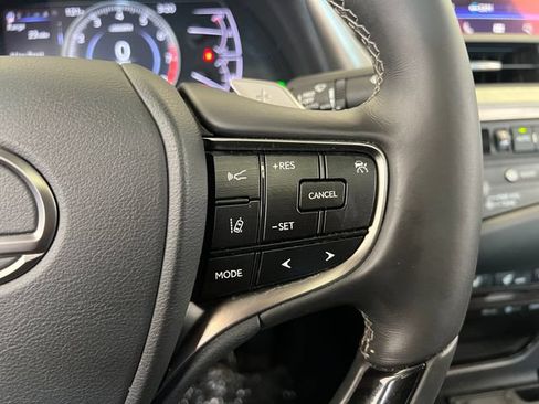 Used 2020 Lexus ES 350 w/ Accessory Package FWD image 48