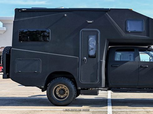 Used 2024 RAM 5500 4x4 Crew Cab image 10