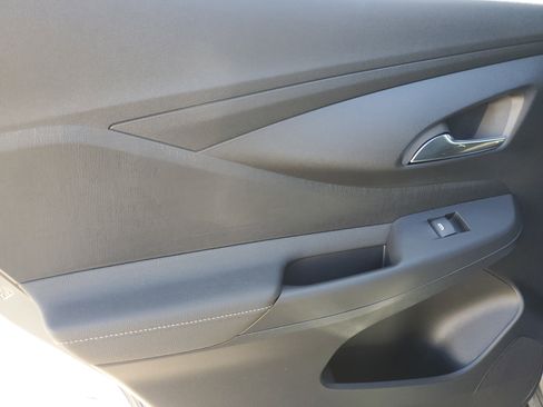 New 2025 Buick Envista Avenir image 11