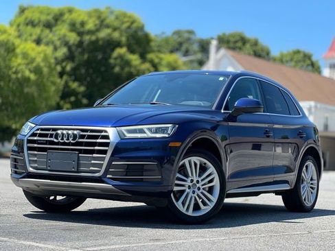 Used 2018 Audi Q5 2.0T Premium Plus w/ Premium Plus Package AWD/4WD image 1
