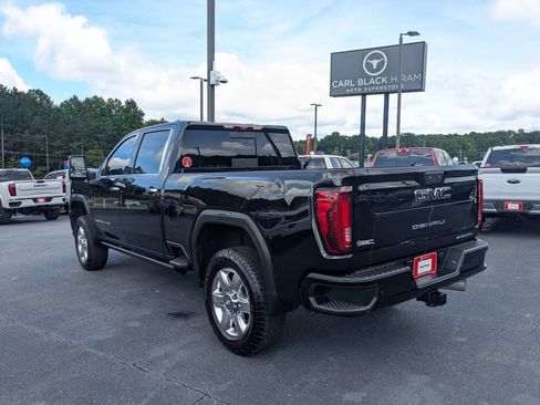Used 2021 GMC Sierra 2500 Denali w/ Denali Black Diamond Edition AWD/4WD image 7