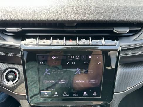 Used 2024 Jeep Grand Cherokee Laredo RWD image 16