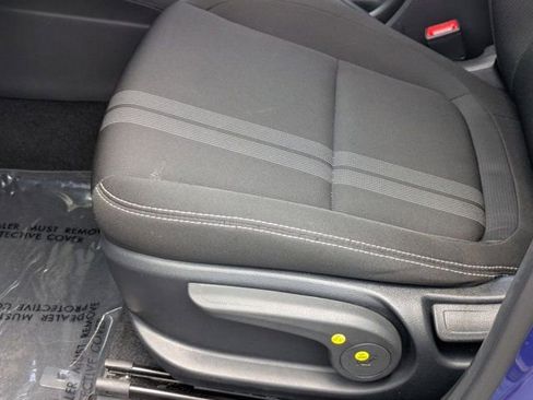 Used 2025 Hyundai Venue SEL FWD image 15