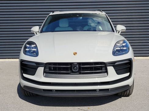 New 2026 Porsche Macan image 9