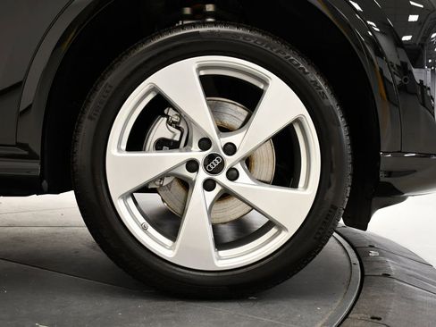 New 2025 Audi Q5 Premium Plus image 17