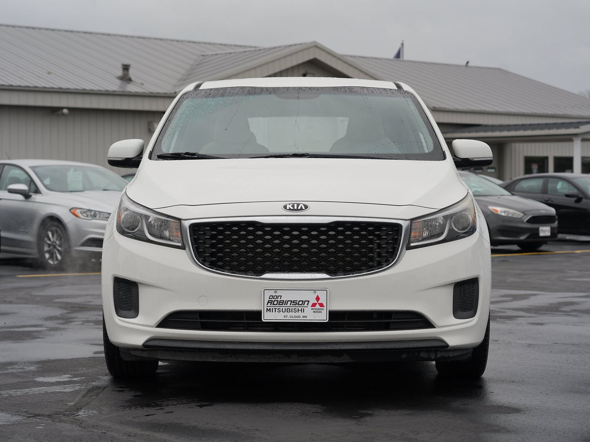 Used 2018 Kia Sedona L FWD image 9