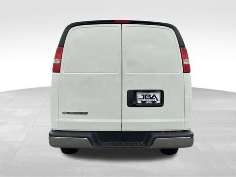 Used 2023 Chevrolet Express 2500 w/ Driver Convenience Package image 26