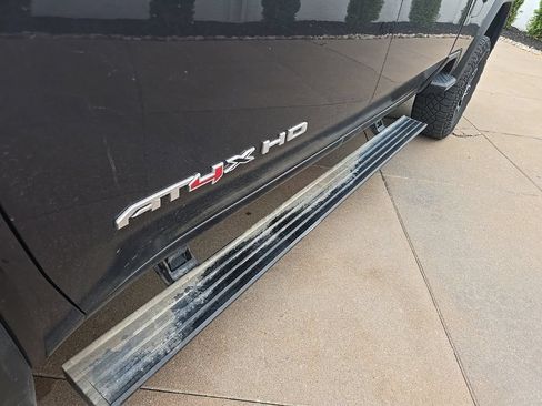 Used 2024 GMC Sierra 2500 AT4X AWD/4WD image 16