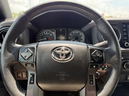 Used 2023 Toyota Tacoma TRD Sport AWD/4WD image 32