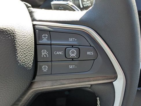 New 2026 Jeep Grand Cherokee Altitude RWD image 28