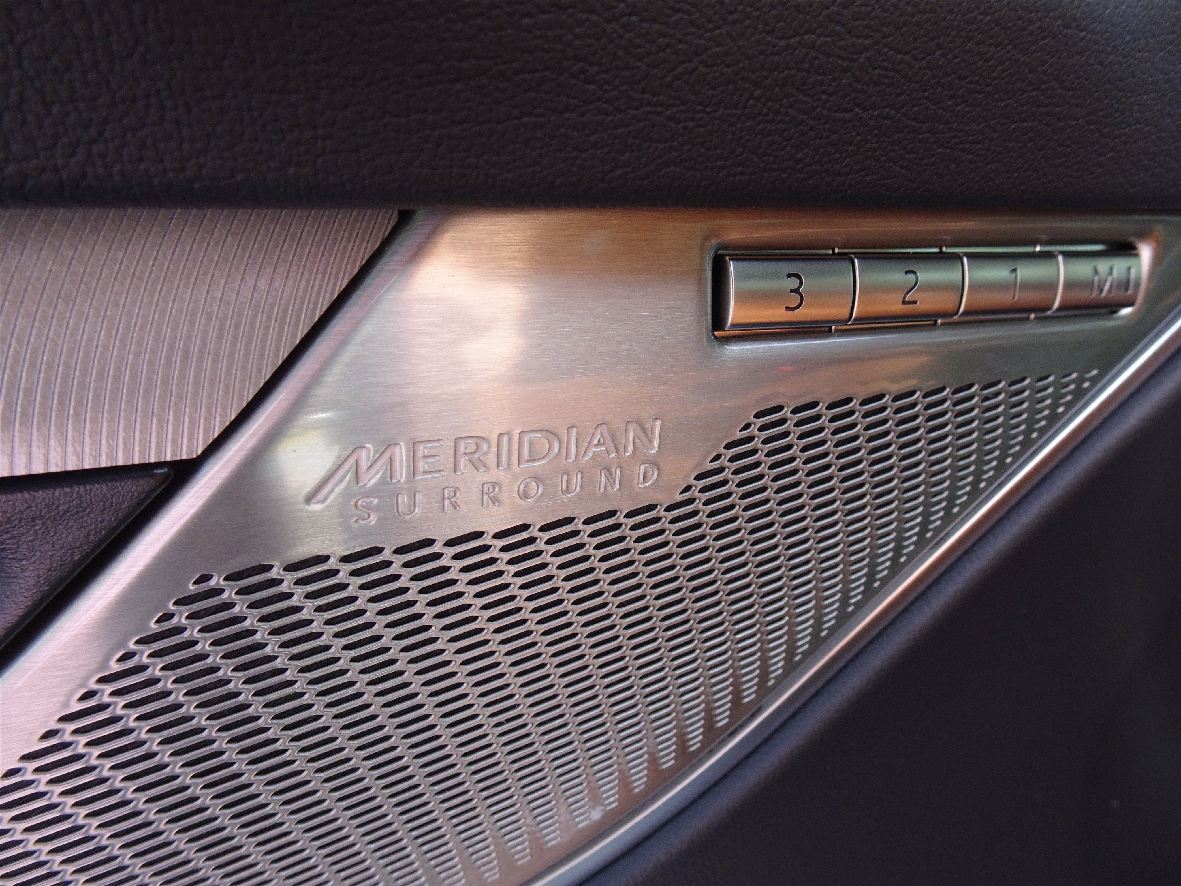 New 2026 Jaguar F-PACE R-Dynamic S AWD/4WD image 17