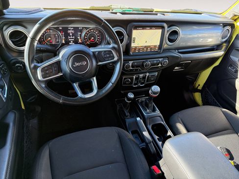 Used 2022 Jeep Wrangler Unlimited Sahara image 15