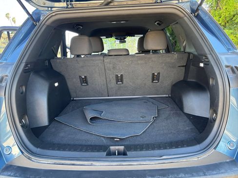 Used 2025 Chevrolet Equinox LT FWD image 31