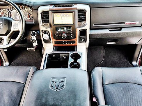 Used 2014 RAM 1500 Laramie image 14