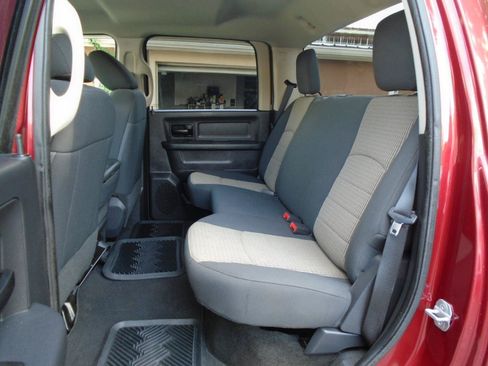 Used 2012 RAM 3500 ST w/ Max Tow Pkg AWD/4WD image 10