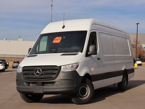 New 2025 Mercedes-Benz Sprinter 2500 image 1