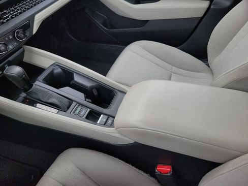 Used 2023 Honda Accord LX image 25
