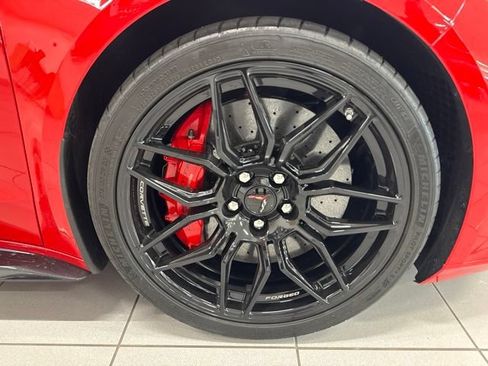 Used 2024 Chevrolet Corvette Z06 RWD image 16