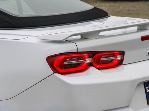 Used 2019 Chevrolet Camaro LT image 11