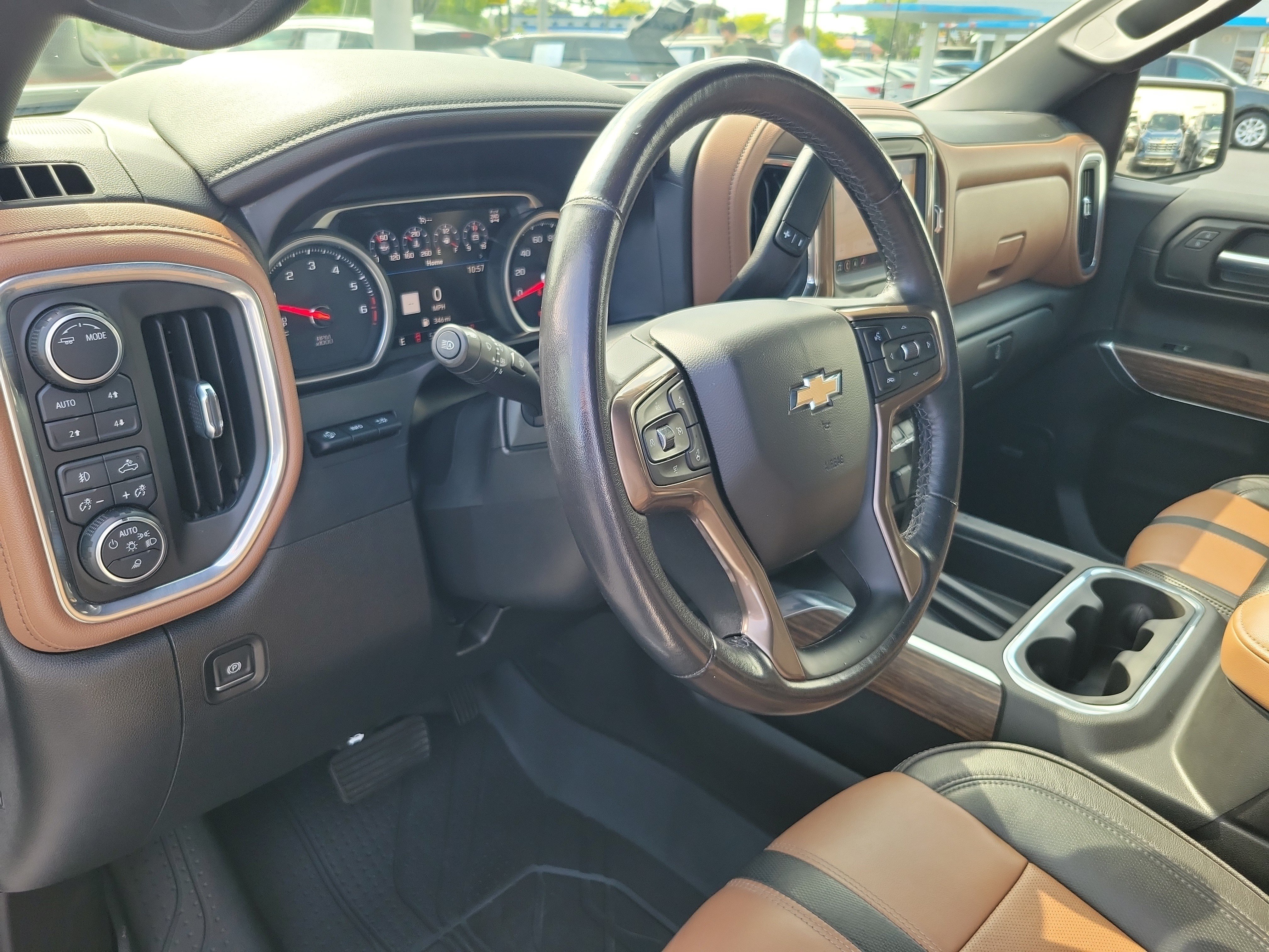 Used 2021 Chevrolet Silverado 1500 High Country w/ Technology Package AWD/4WD image 16