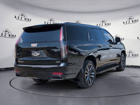 Used 2021 Cadillac Escalade ESV Sport w/ LPO, Illumination Package AWD/4WD image 6