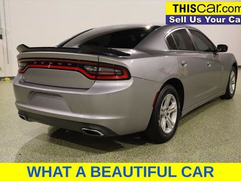 Used 2016 Dodge Charger SE RWD image 7