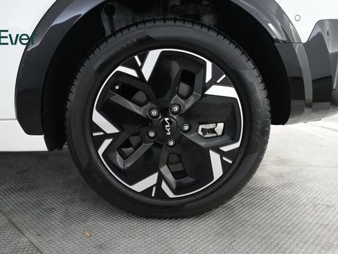 Used 2023 Kia Niro Wave FWD image 9