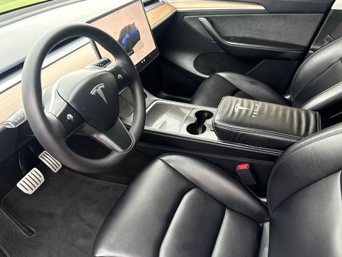 Used 2023 Tesla Model Y Performance AWD/4WD image 21
