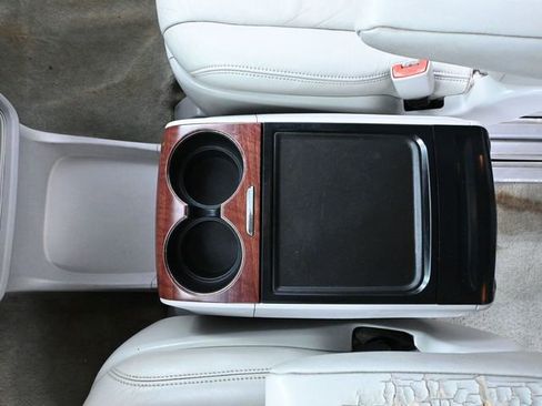 Used 2014 Toyota Sienna XLE image 31