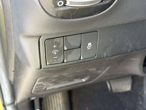 Used 2015 Kia Soul FWD image 12