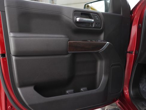 Used 2022 GMC Sierra 1500 SLT w/ SLT Premium Package AWD/4WD image 19