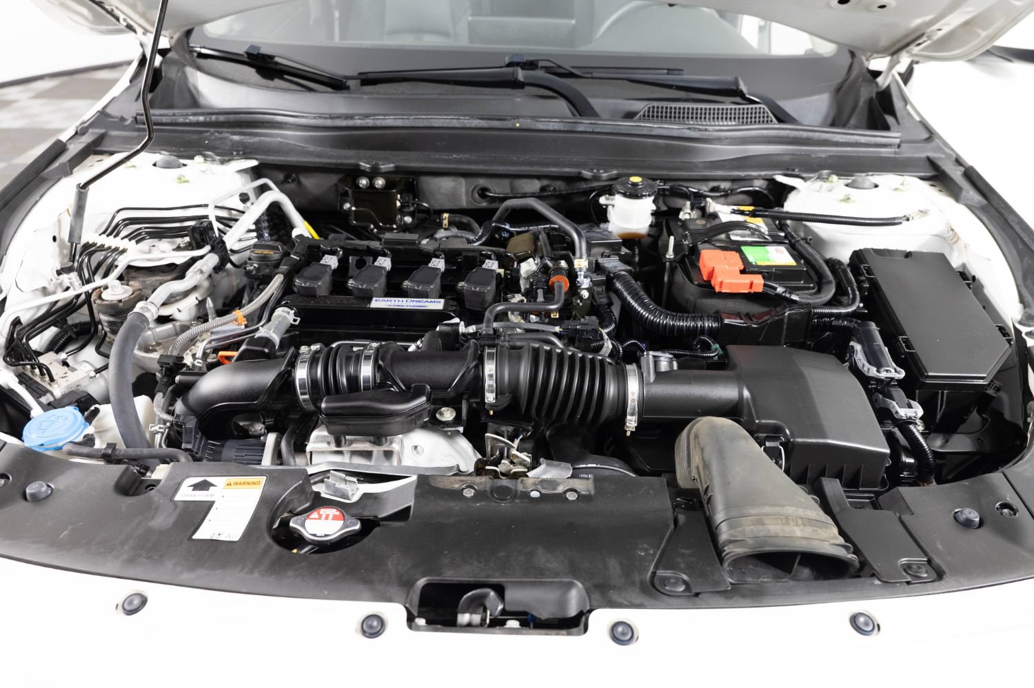 Used 2018 Honda Accord EX image 40