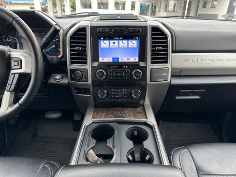 Used 2019 Ford F350 Lariat w/ Lariat Ultimate Package AWD/4WD image 18