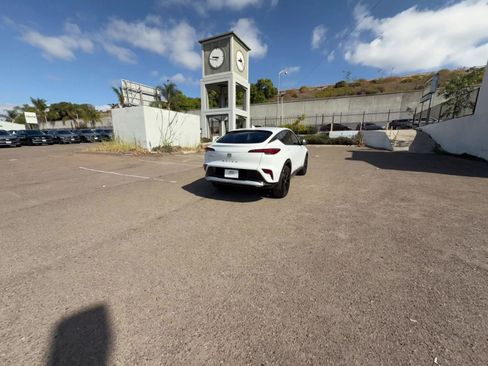 Used 2025 Buick Envista Sport Touring image 15