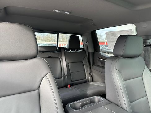New 2026 GMC Sierra 1500 Elevation image 25