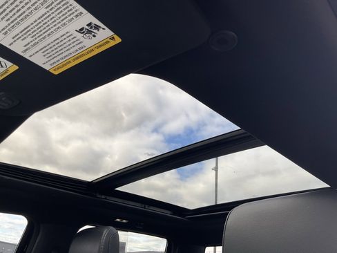 Used 2023 Ford F150 Lariat w/ Equipment Group 502A High image 3