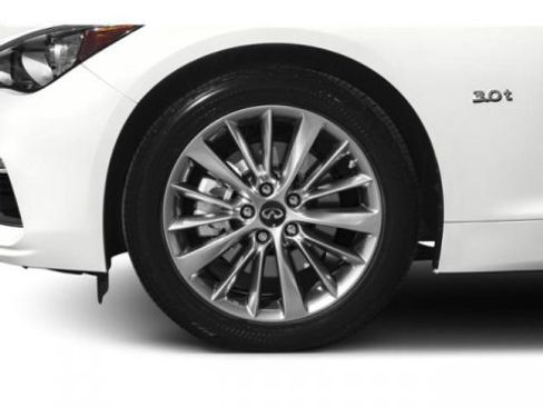 Used 2018 INFINITI Q50 Luxe w/ Essential Package (3.0T Luxe) image 14