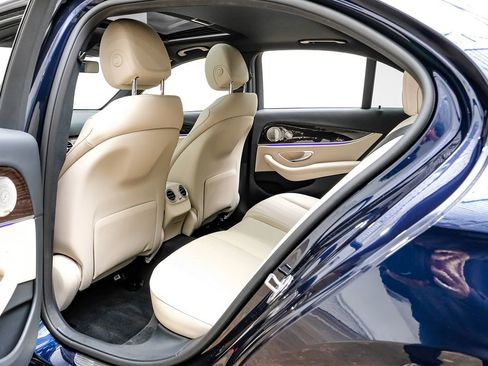 Used 2022 Mercedes-Benz E 350 Sedan w/ AMG Line Exterior image 31