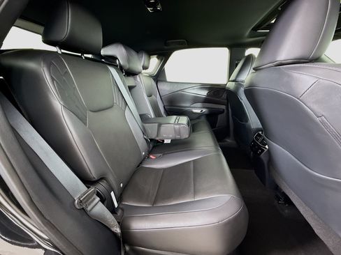 Used 2024 Lexus RX 350 Premium w/ Convenience Package FWD image 30