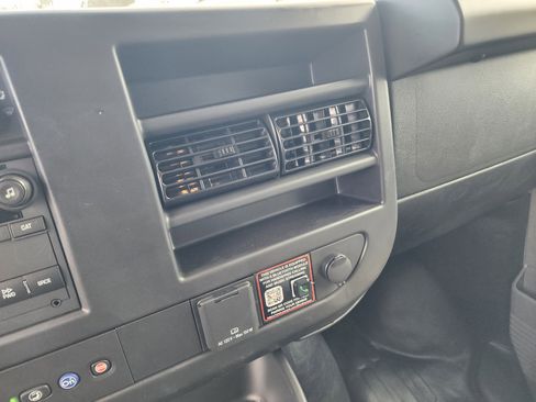 New 2025 Chevrolet Express 3500 w/ Power Convenience Package image 25