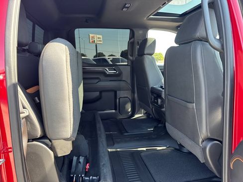 Used 2023 GMC Sierra 1500 AT4 w/ AT4 Premium Package AWD/4WD image 12