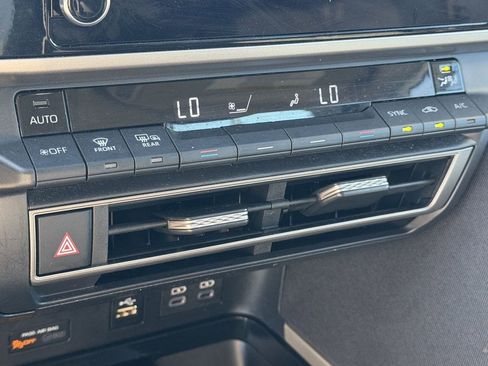 Used 2025 Toyota Camry LE FWD image 20