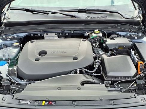 New 2026 Volvo XC40 B5 Ultra w/ Protection Package Premier image 29