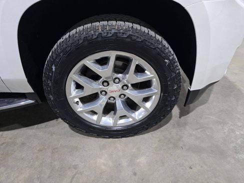 Used 2019 GMC Yukon XL SLT w/ Open Road Package AWD/4WD image 21